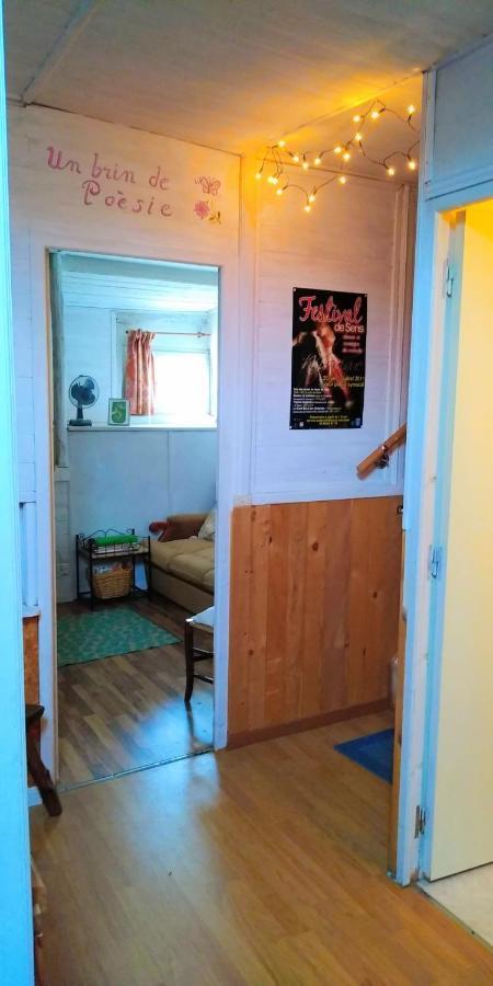 Ferme De L'Art Rural Et Populaire Bed & Breakfast Maillot Dış mekan fotoğraf